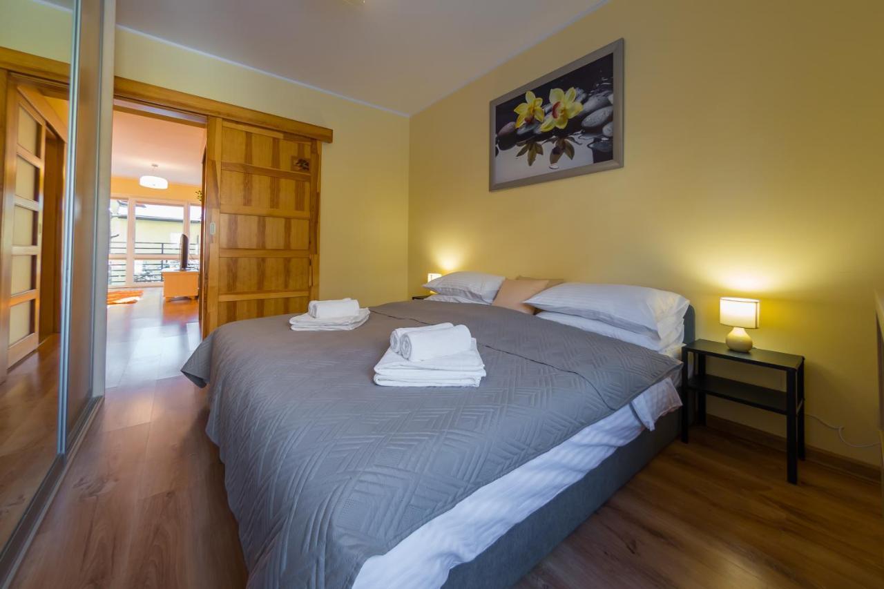 Komfortowy Apartament W Centrum Ustronia Esterno foto