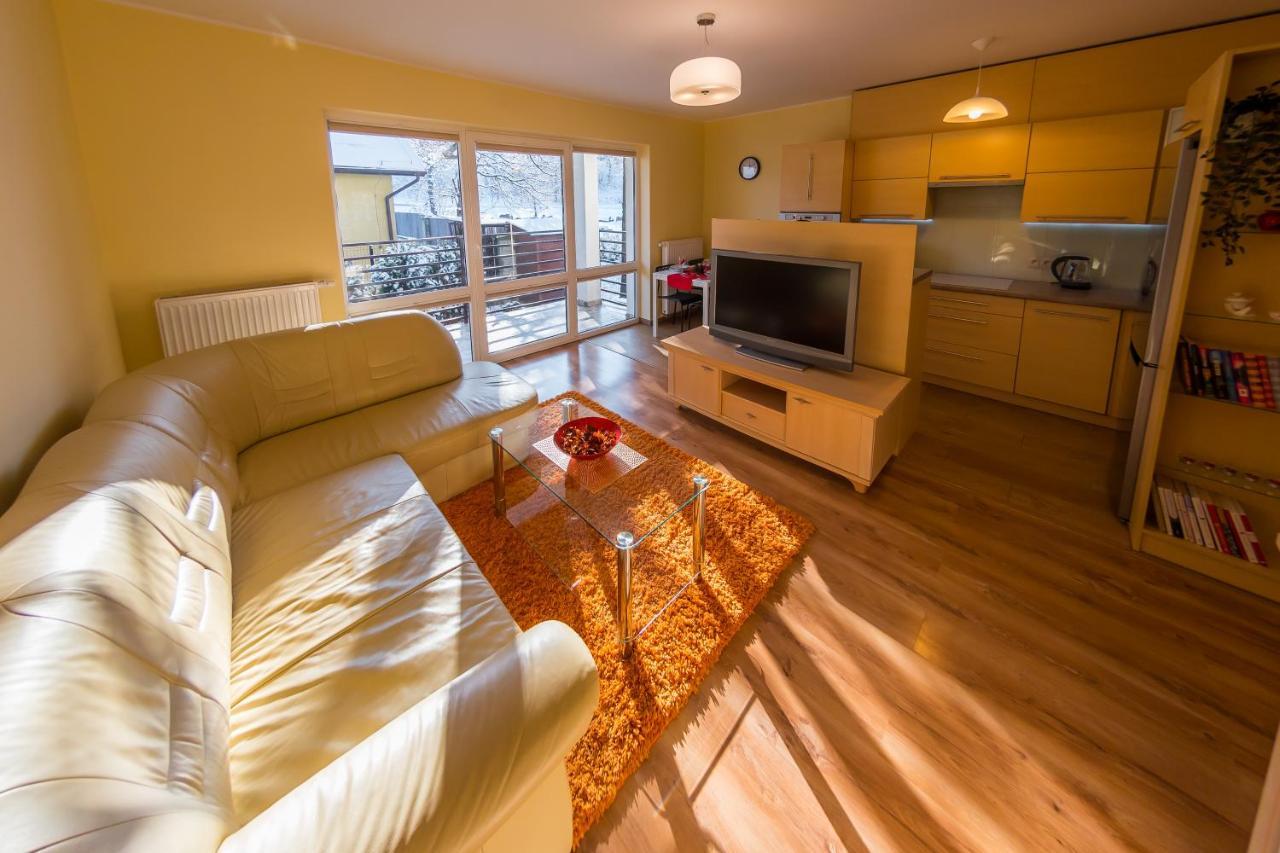 Komfortowy Apartament W Centrum Ustronia Esterno foto